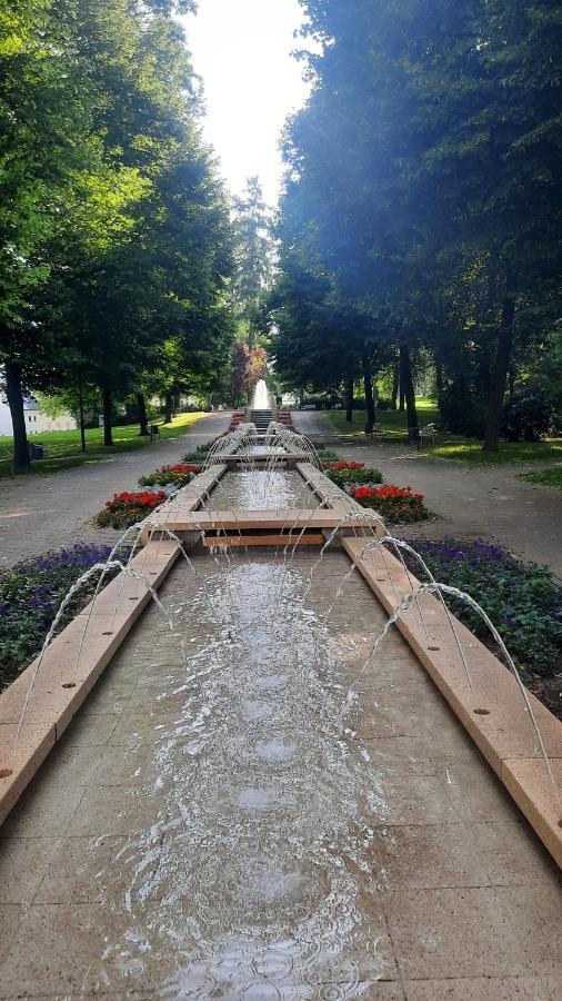 Ferienwohnung Am Kurpark Bad Camberg Zewnętrze zdjęcie
